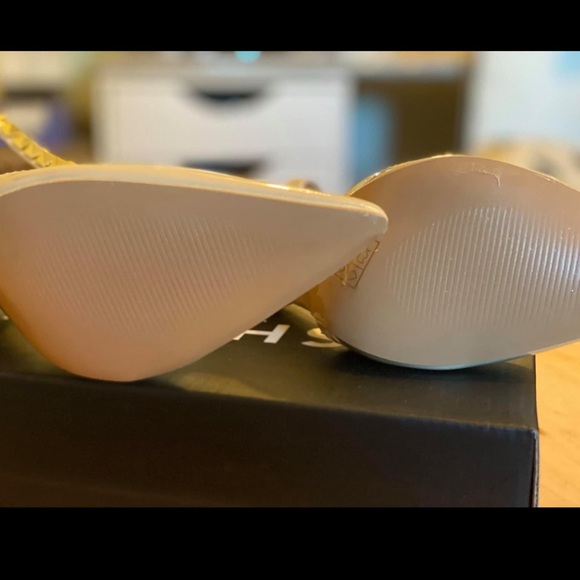 Brand new Womens heels size 7 in box - Picture 4 of 4